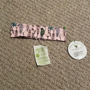 NWT Peekaboo Beans That’s A Wrap Headband in Sweetpea Print. Girls.